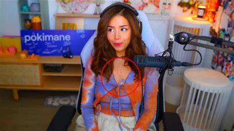 pokemane nude|POKIMANE SHOWS HER TITS ON TWITCH LIVE STREAM。